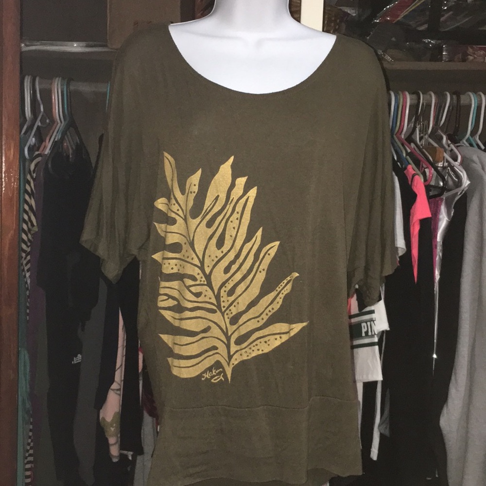 Hawaiian monstera screen print dolman shirt